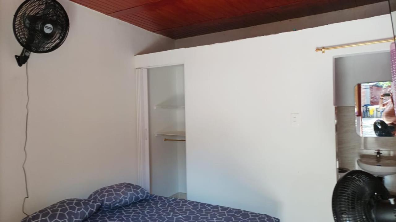 Hostal Arambulo วิลญาเวียคา ภายนอก รูปภาพ